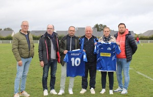 Remise des maillots de l’équipe première 