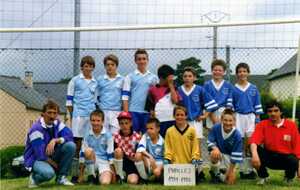 UN DERNIER HOMMAGE A GRAND BLOND