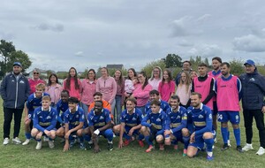 L'US ARON ET SES SUPPORTRICES EN ROSE