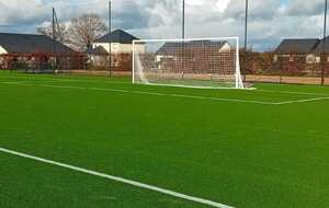 19 11 2025 but posé