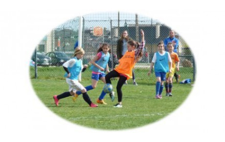 TOUTES AU FOOT à ARON 