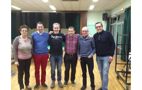 LE PODIUM DU CONCOURS DE BELOTE