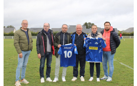 Remise des maillots de l’équipe première 