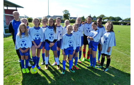 EQUIPE FEMININE COLLEGE